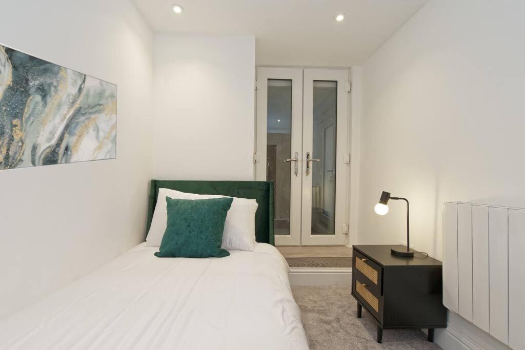 Stylish Beach Front Retreat 2 Bedrooms Herne Bay Exterior foto