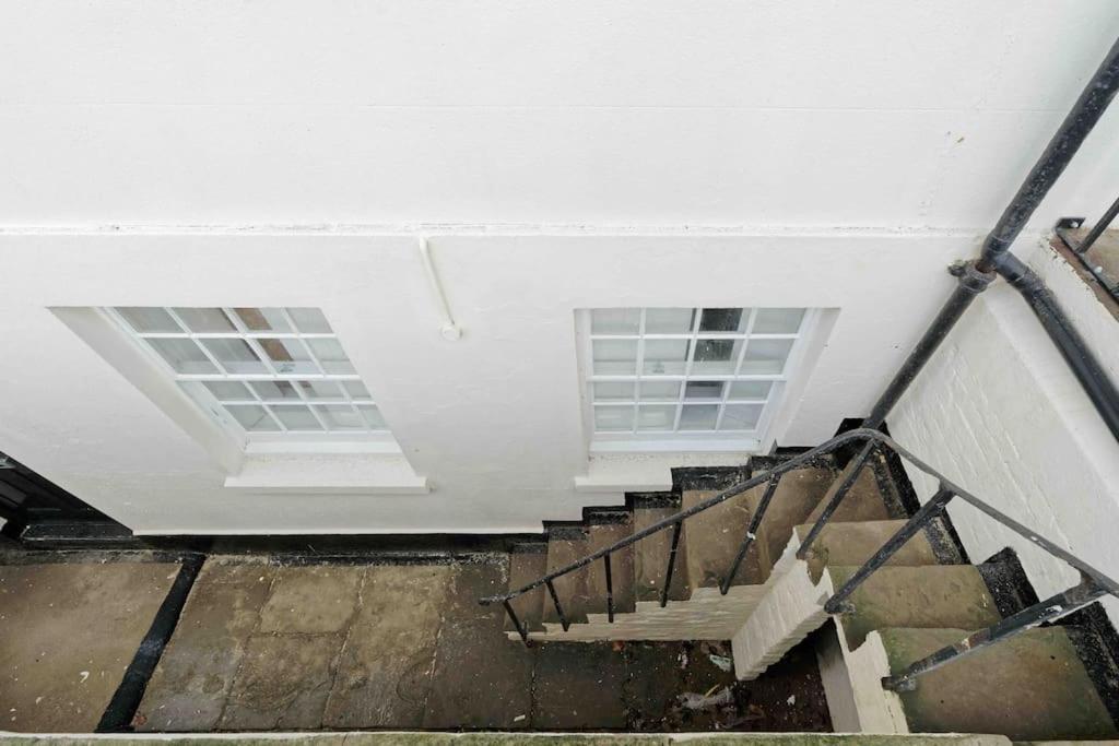 Stylish Beach Front Retreat 2 Bedrooms Herne Bay Exterior foto